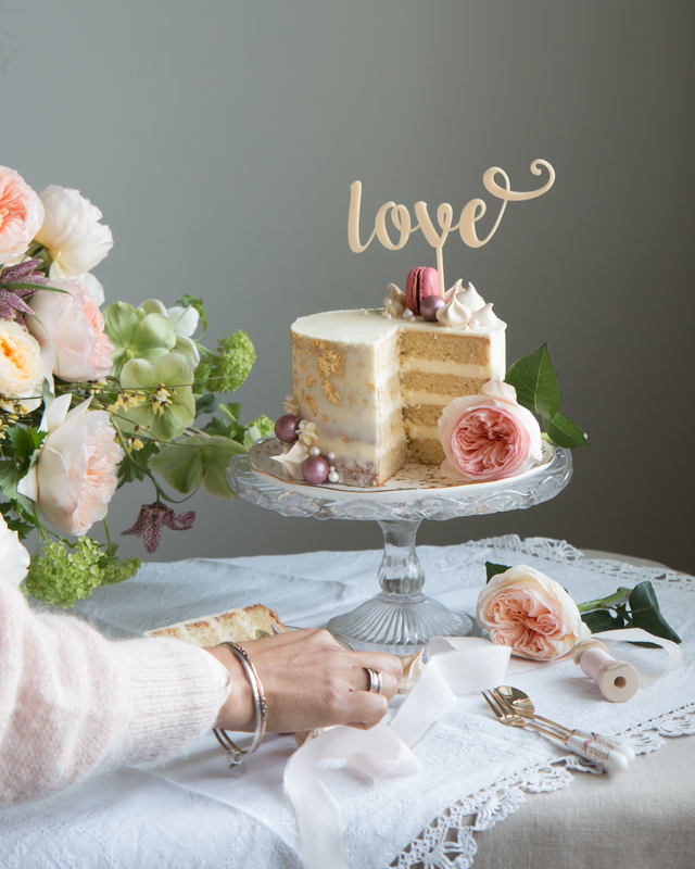 Semi naked cake with David Austin wedding roses. Photo by Janne Ford