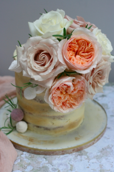 Buttercream Cakes with Fresh Blooms