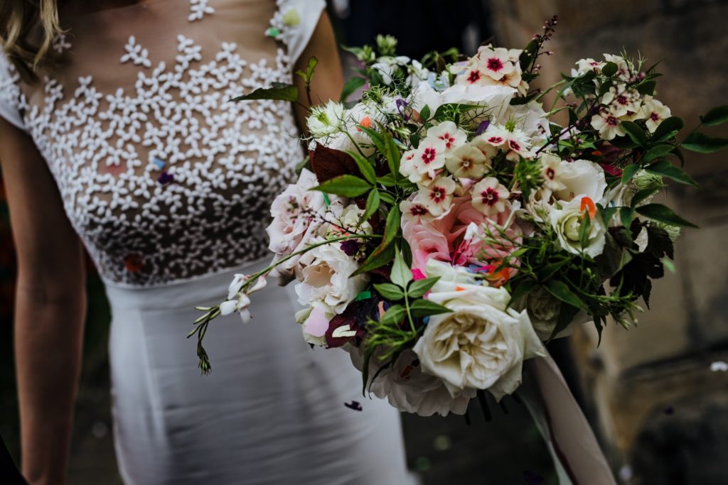 Natural, elegant and relaxed bridal bouquet | Blue Sky Flowers | Lee Daniels Photography