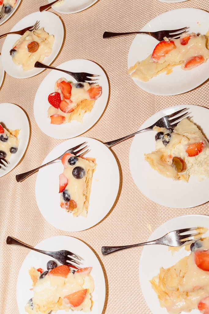 Slices of Millefoglie italian wedding cake at The Charterhouse | Clerkenwell London | Ela Tatiana Photography